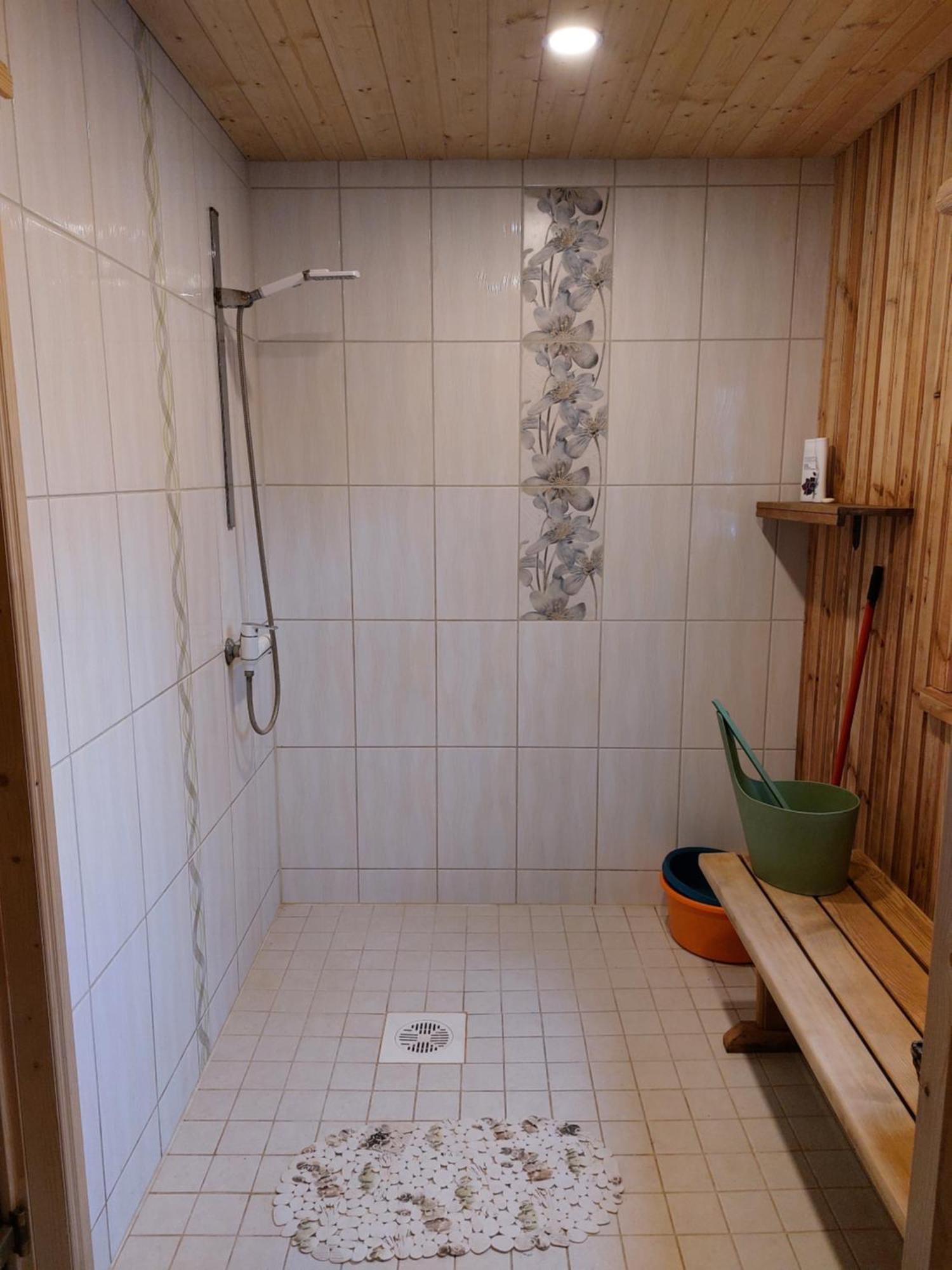 Tonise Holiday Houses Lilbi  ภายนอก รูปภาพ