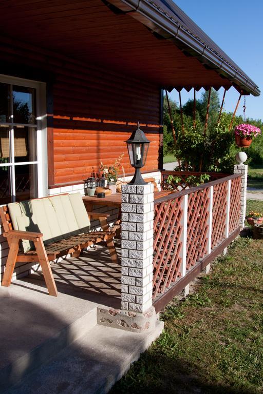 Tonise Holiday Houses Lilbi  ภายนอก รูปภาพ