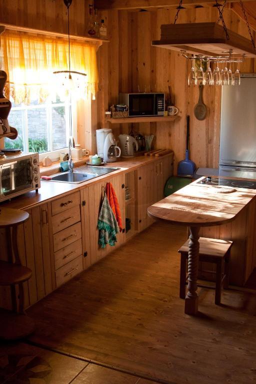 Tonise Holiday Houses Lilbi  ห้อง รูปภาพ